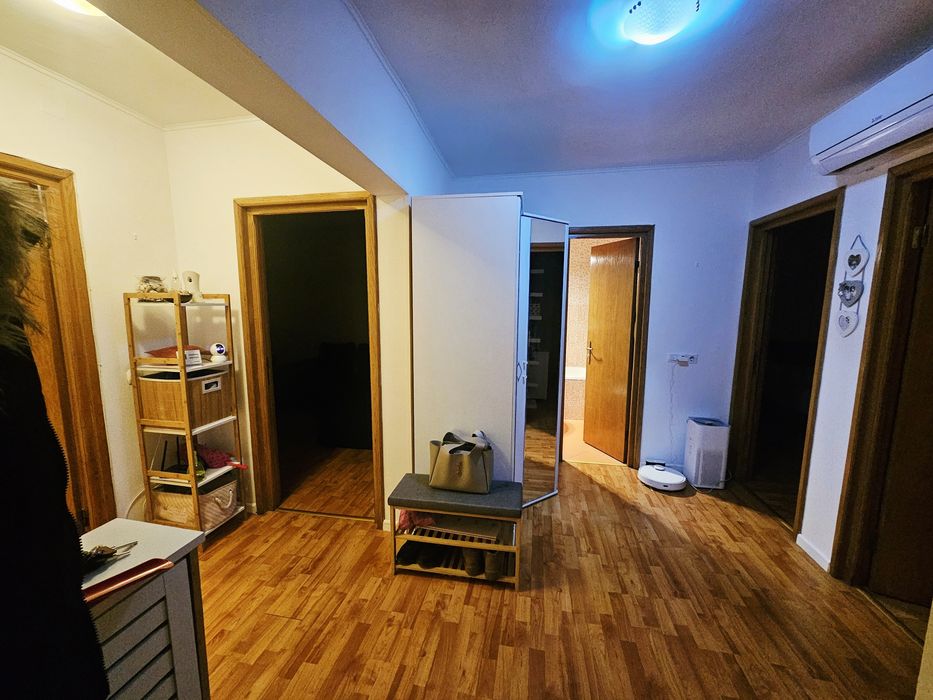 Închiriez apartament 3 camere ultracentral in Râmnicu Vâlcea