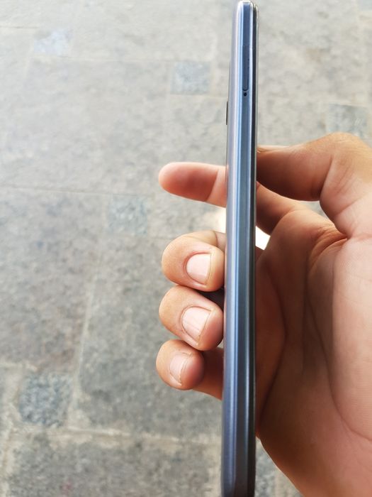 Tecno saprk 8c sotiladi