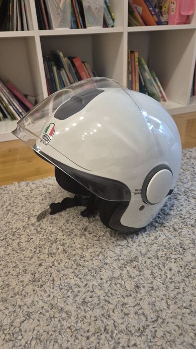 Vând casca open face AGV