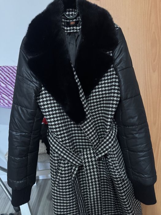 Продается Б/У куртка гусиной мехом, норка воротником