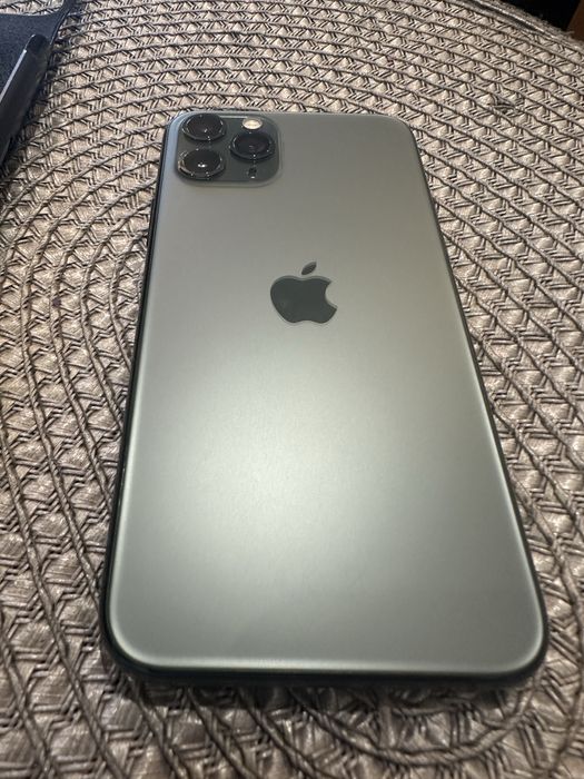 Продам Apple iPhone 11 Pro 256GB в отличном состоянии
