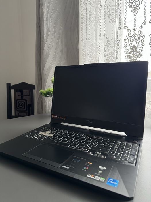 Asus TUF gaming F15, i5 11th gen, 16gb ram, RTX 3050 4GB GDDR6, 144hz.