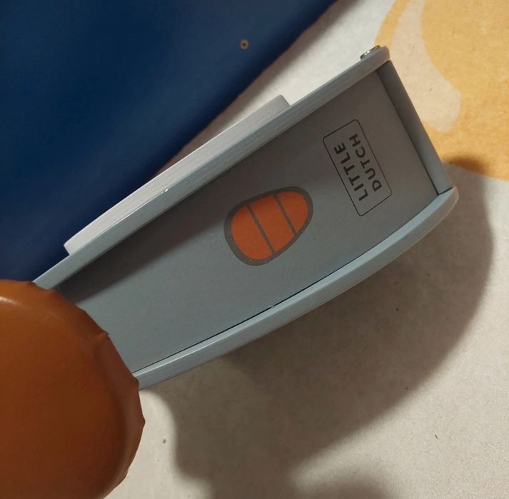 Scuter din lemn, albastru mat - Little Dutch