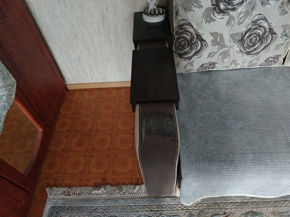 Продам диван с креслом