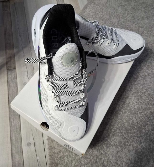 Under Armour model CURRY 11 WIND - mas EUR44/CM28/US10/UK9 - NOI