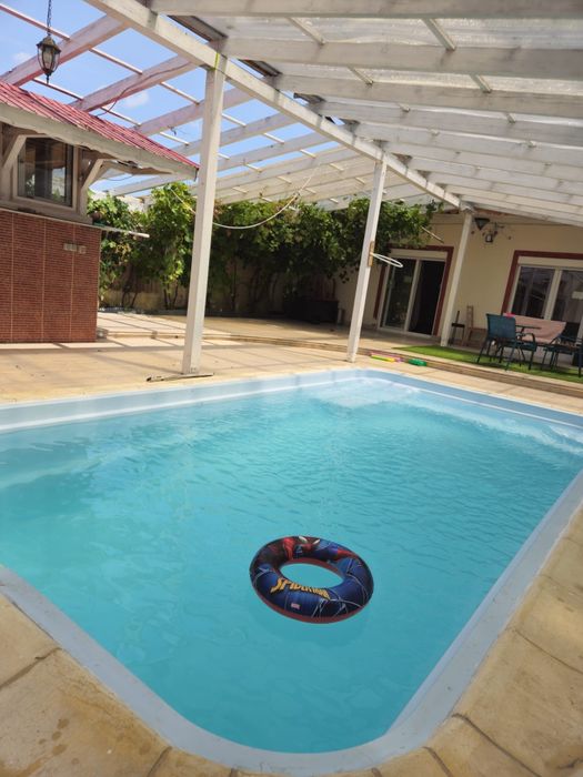 Locatie  petreceri piscina