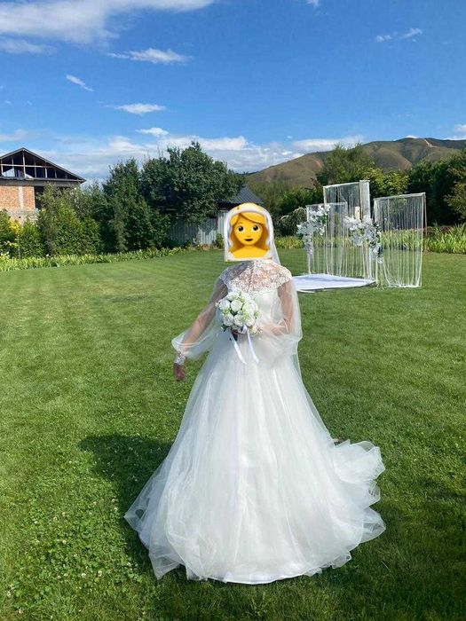 Свадебное платье