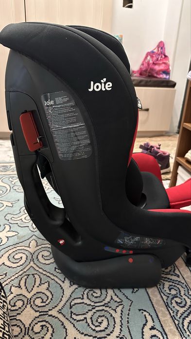 Продам автокресло JOie до 18 кг