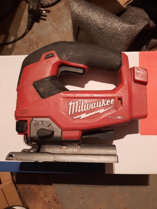 Milwaukee pendula fjs fuel
