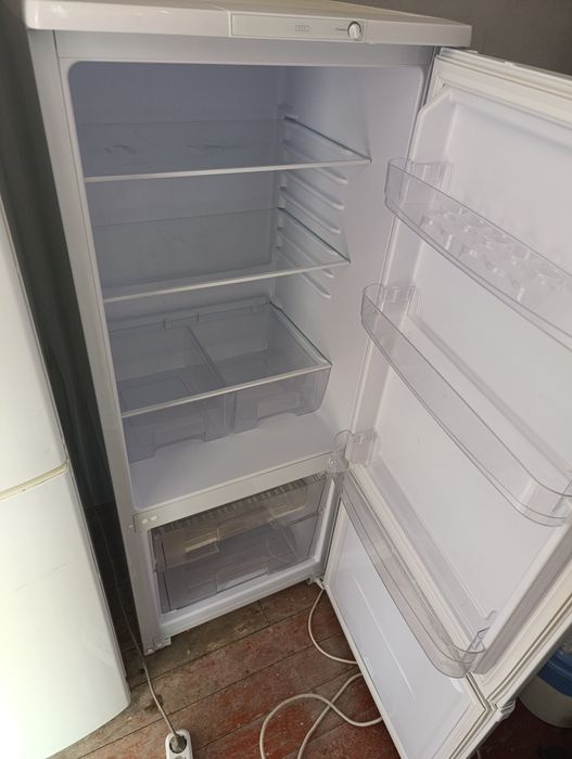Продам холодильник лджи