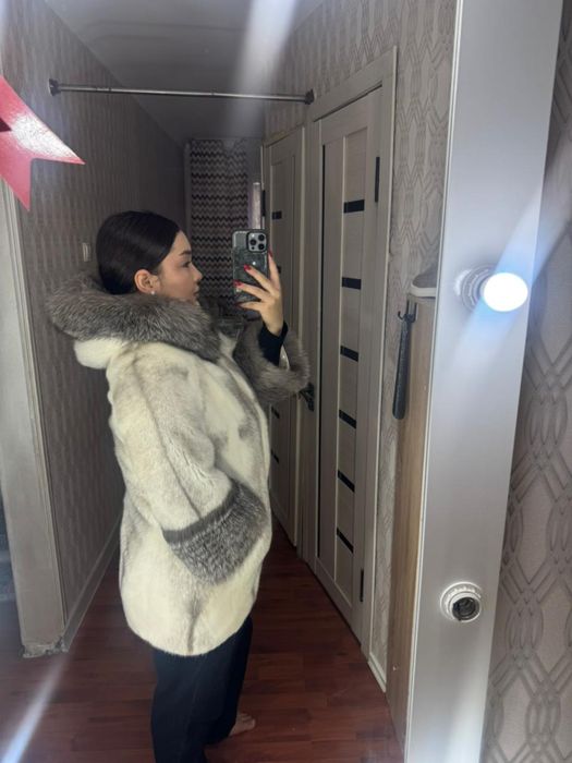 Шуба норка белая сера