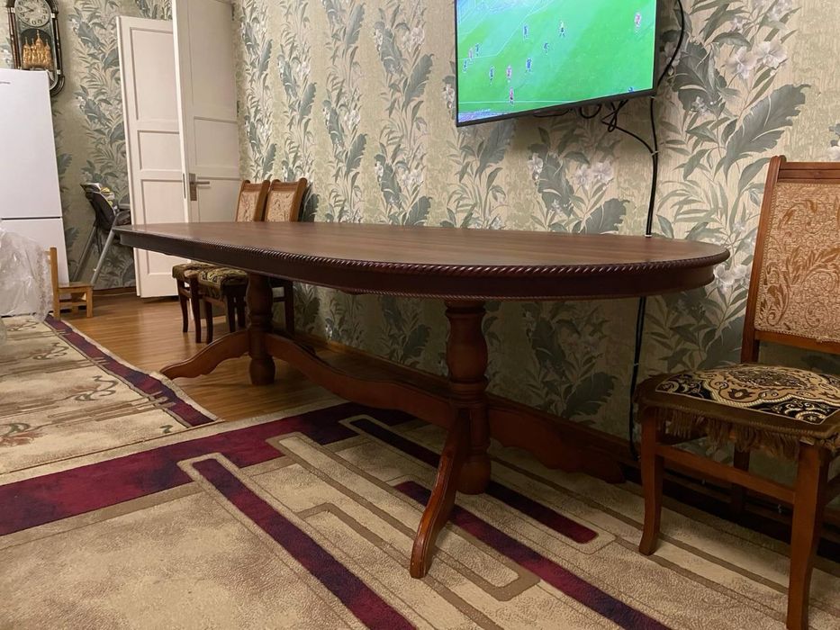 Стол для гостиной 290*120 см