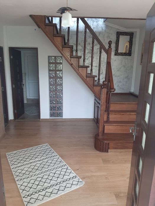 De Vânzare – Casă spațioasă cu teren generos