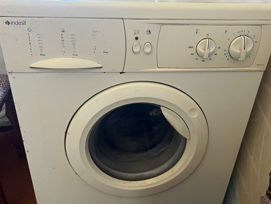 Продается стиралка indesit Автомат