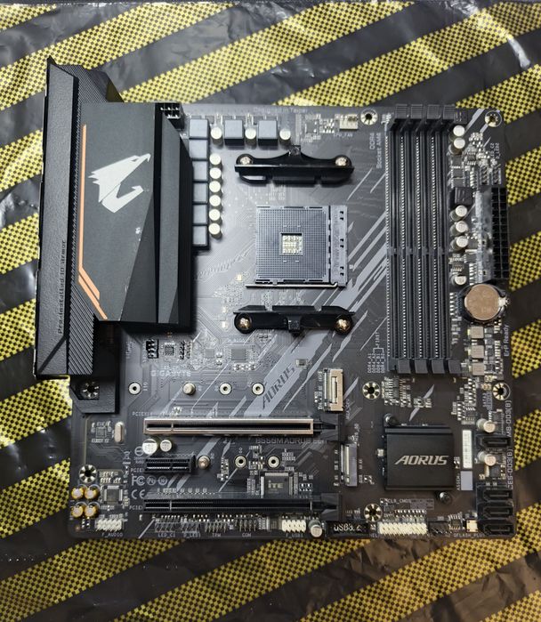 Мат платы AM4 B550M Aorus Elite