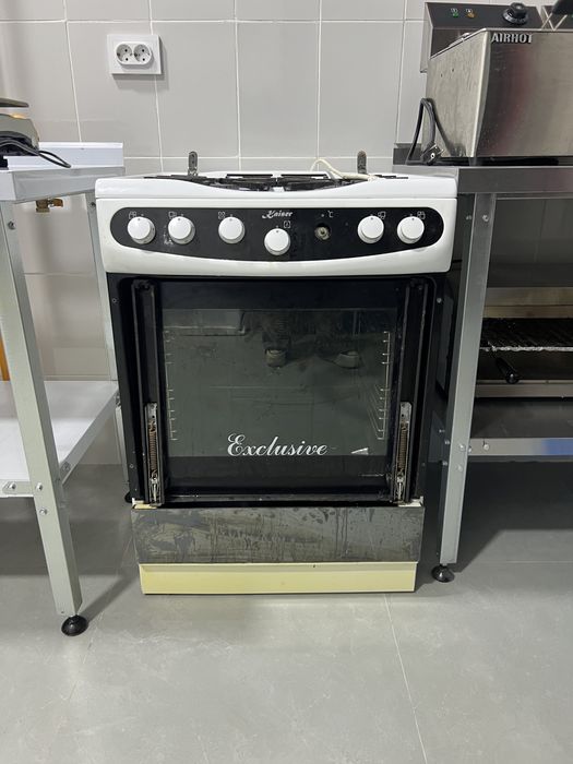 Продам гозовую плиту цена 10000