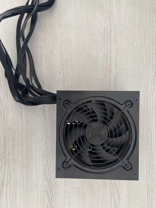 FSP Hydro PRO 850W 80 Plus Bronze Блок питания