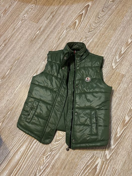 Vesta Moncler superbaa