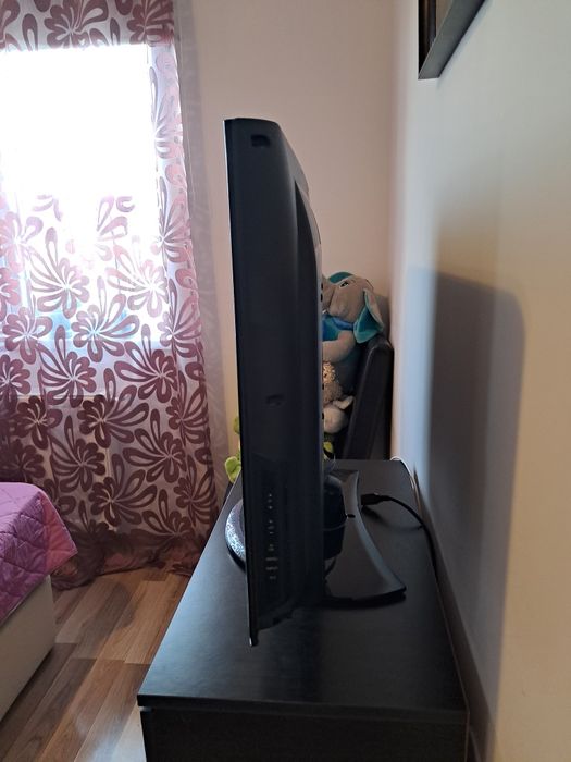 Televizor LCD LG  94cm 37LH3000