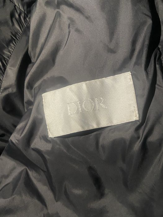 Продам куртку от бренда Dior