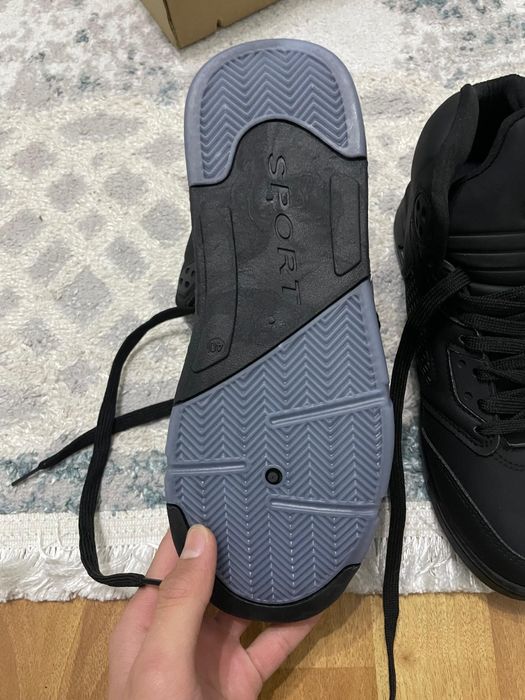 кроссовки со стилем Jordan 5