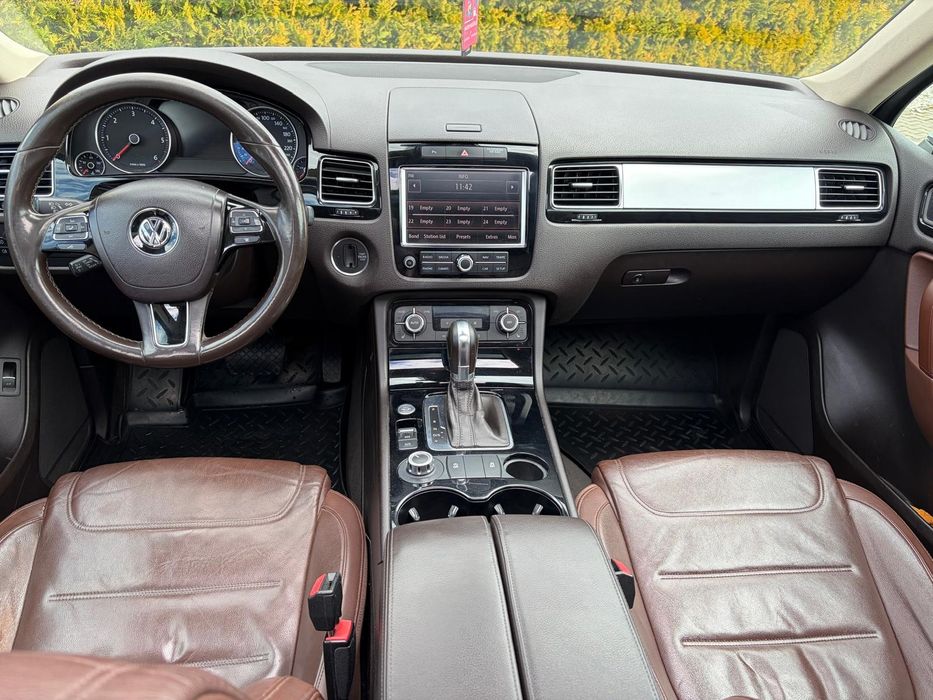 Vând vw touareg an fabricație 2013