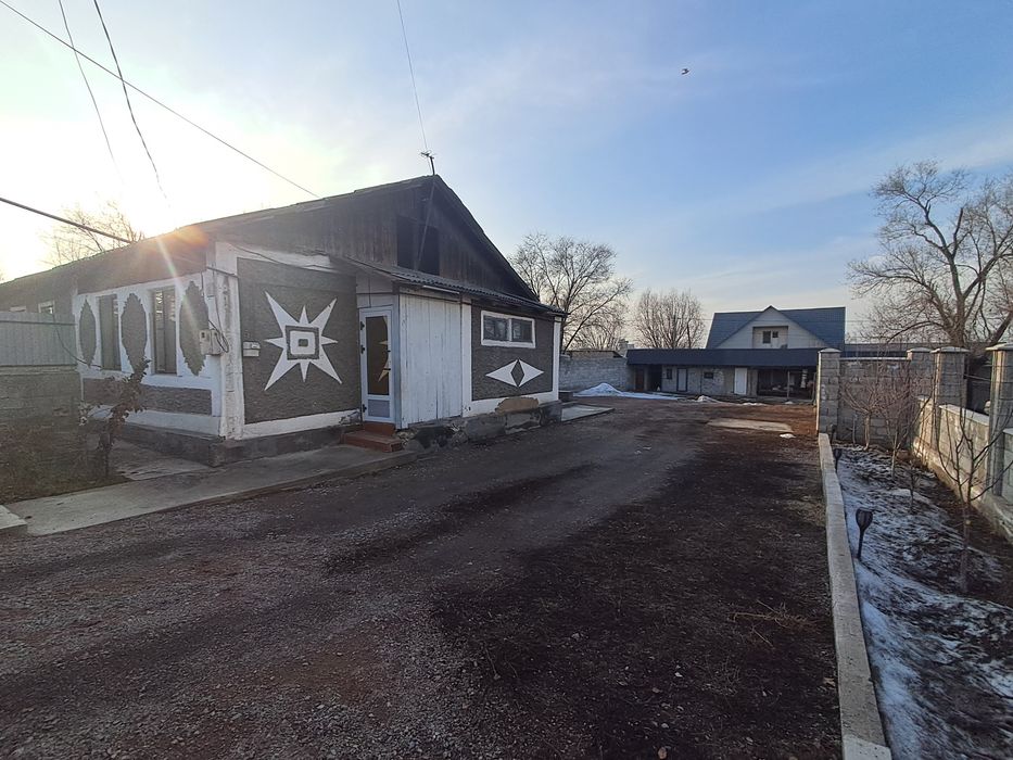 Продам два  дома