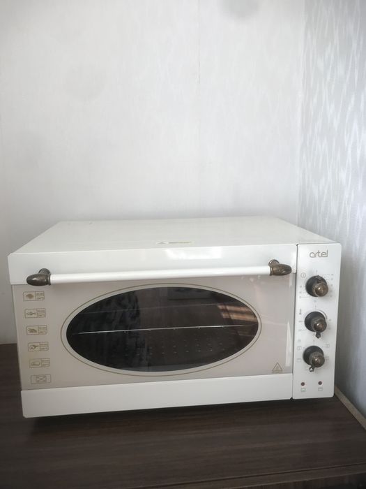 Электропечь ARTEL MD-4218L Retro