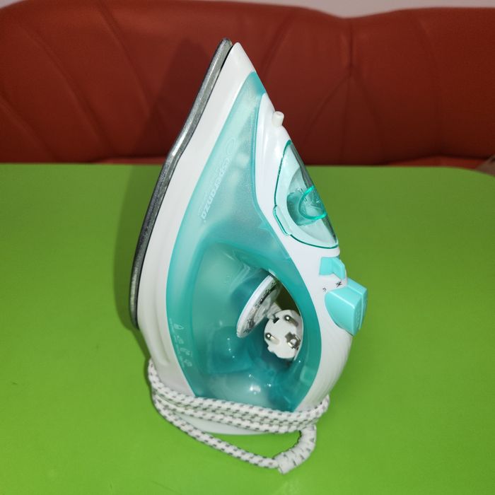 Fier de calcat, Esperanza, Ceramic, 2200 W, Albastru/Alb