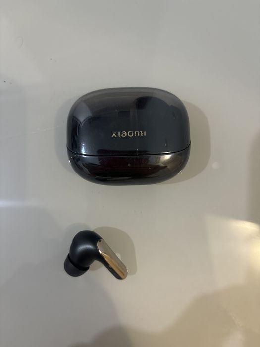 Продам наушники Xiaomi Buds 5 pro WIFI
