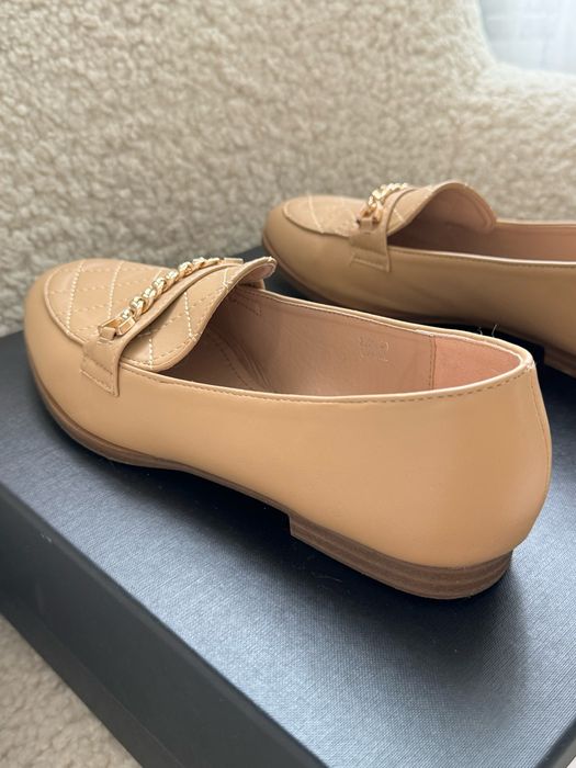 Beige Loafers 39