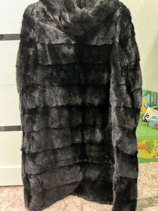 Продам шубу норковую