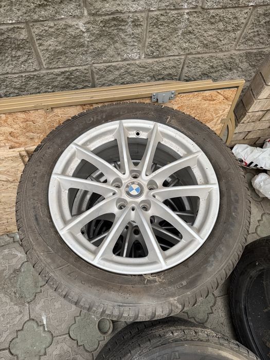 Продам диски бмв с резиной 225/55R17