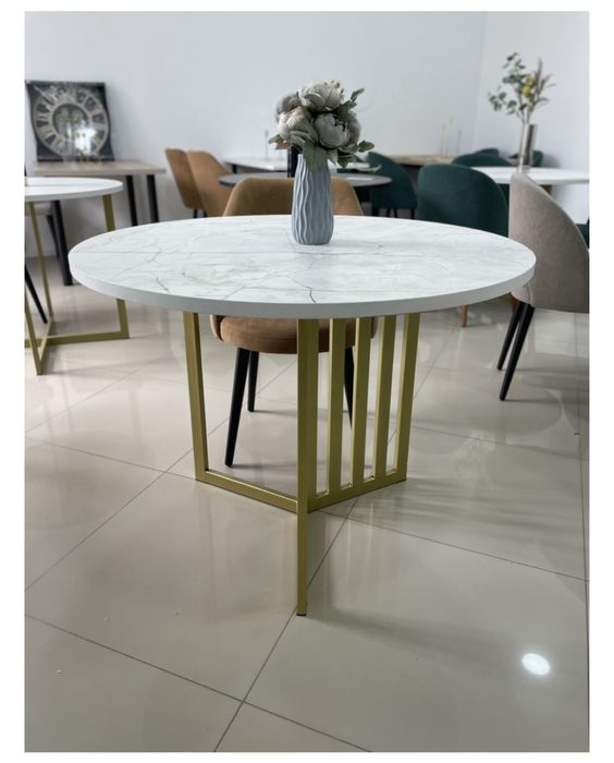 Круглый стол на кухню