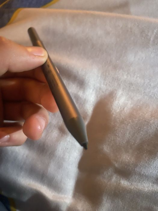 Stylus Lenovo pentru tabletă/laptop touchscreen – stare bună
