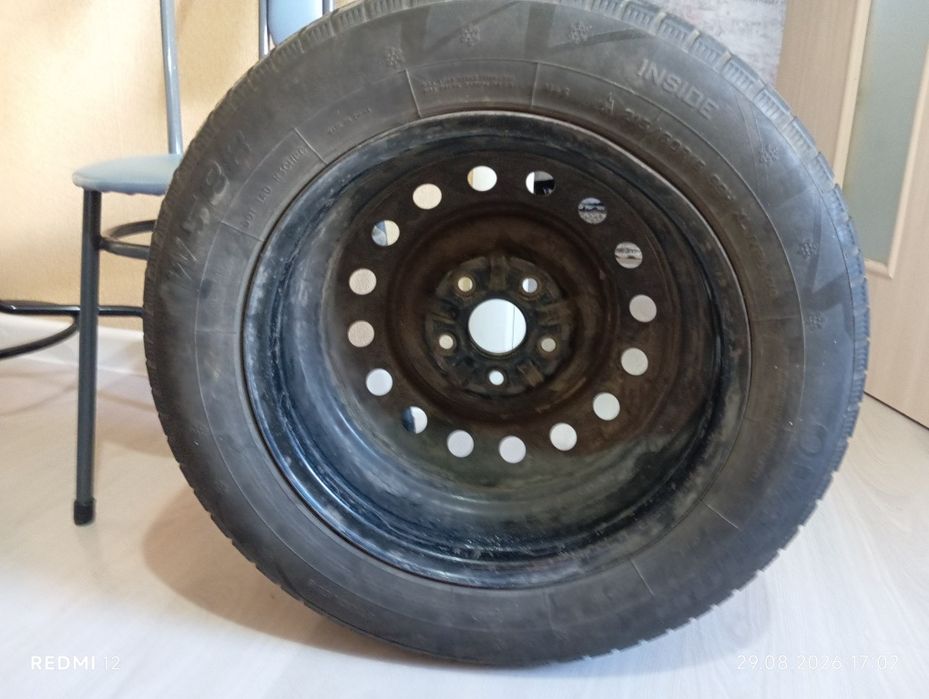 Авто шина 215/60/15