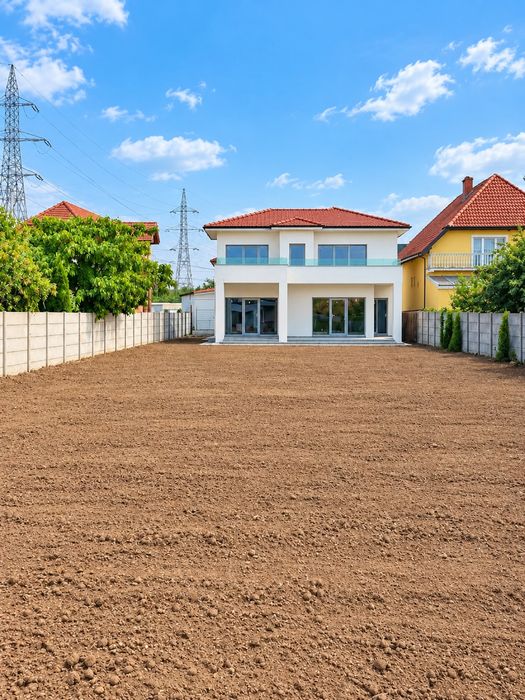 CASĂ P+1 + Teren 17 Ari