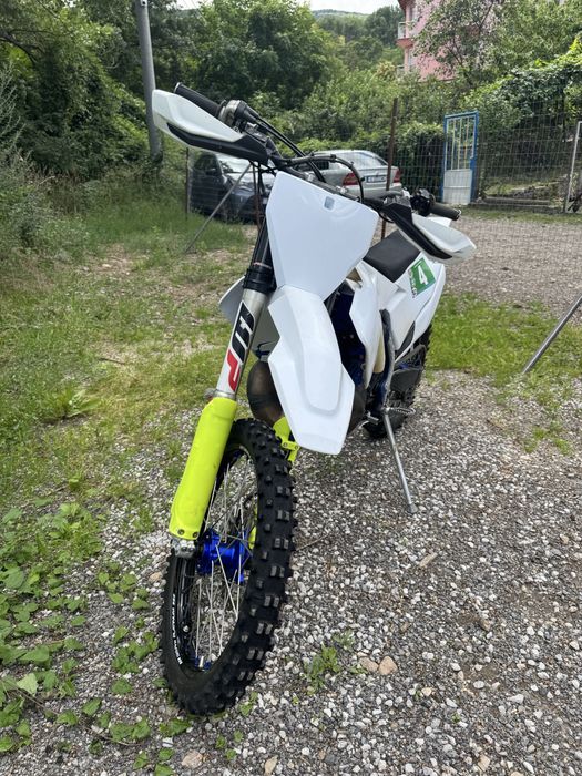 Ендуро Мотор Husqvarna te300