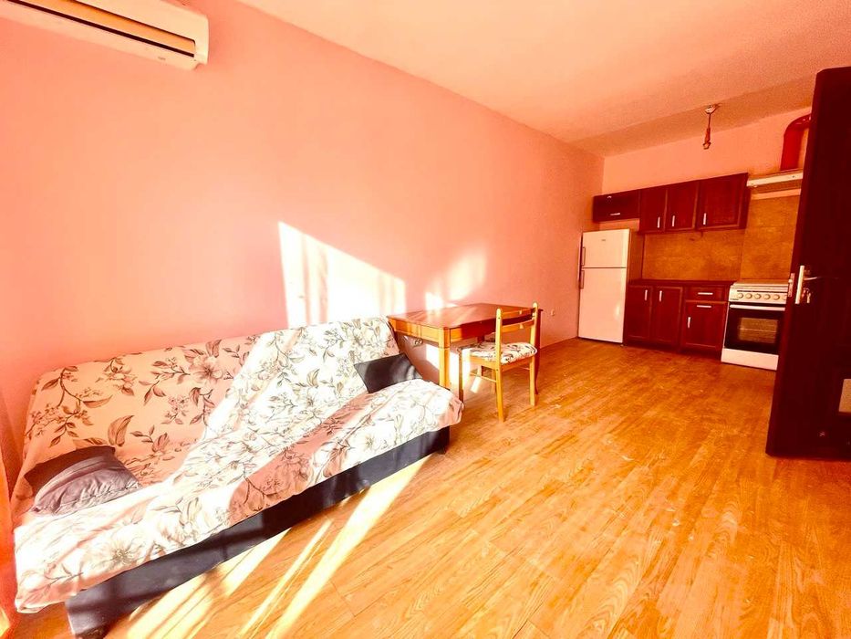 БЕЗ  допълнителни плащания. Уютен обзаведен 2-стаен , кв. Галата.