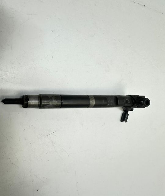 Injector 2.2 cdi EURO 5 A6510703087 Mercedes-Benz Sprinter a 2-a gene