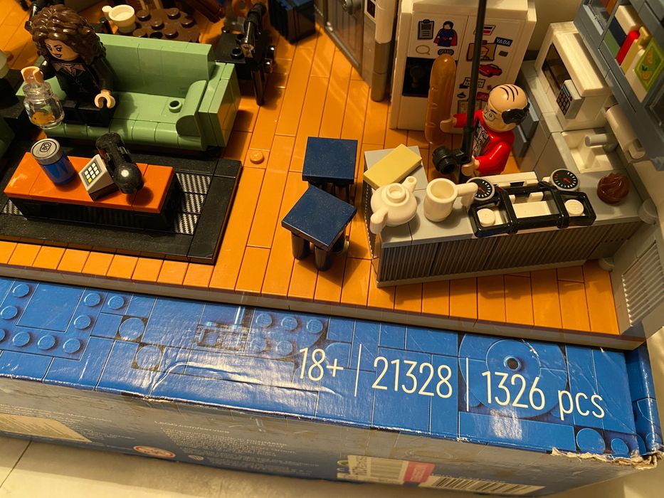 Новый конструктор LEGO: Seinfeld Ideas 21328