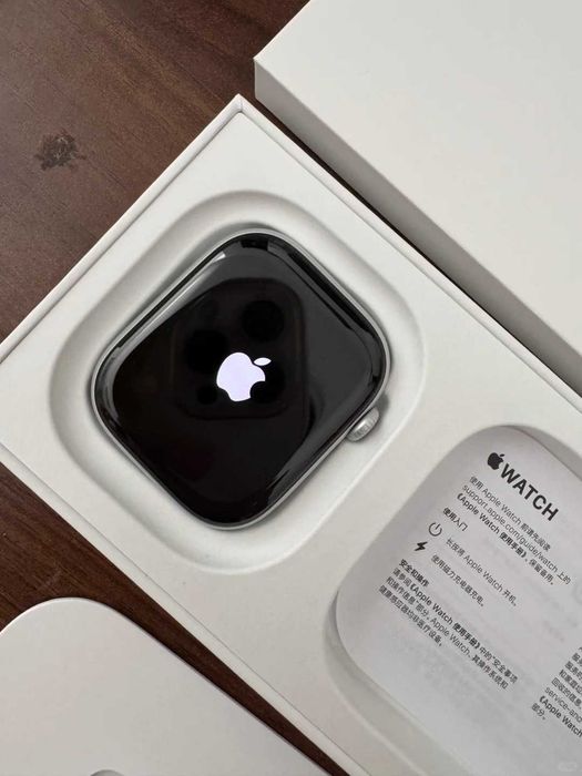 Ceasuri smartwatch , GPS, monitorizare sanatate, curea silicon
