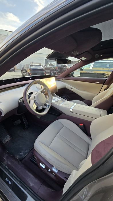 Mi SU 7 max. Zeekr 001 o'rniga. Dop polni karbon diska otamanka salon