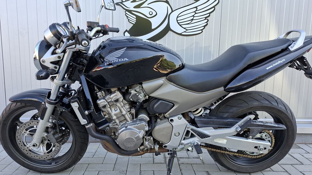 MotoFly vinde Honda Hornet 2004