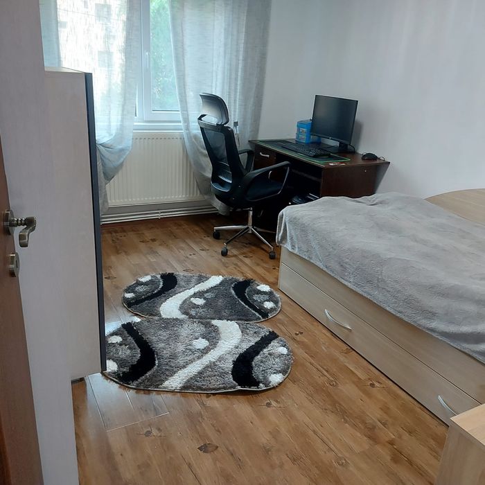 Apartament cu 3 camere+1camera dresing