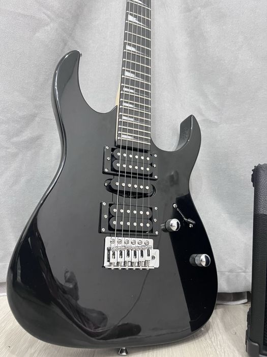 Электрогитара Superstrat