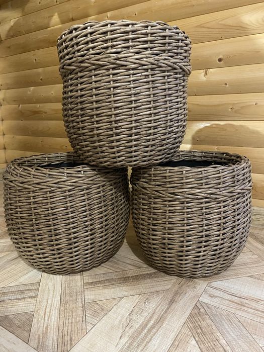 Кашпо из ротанга