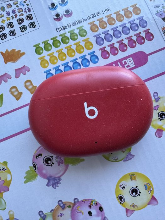 Наушники Apple Beats Studio Buds