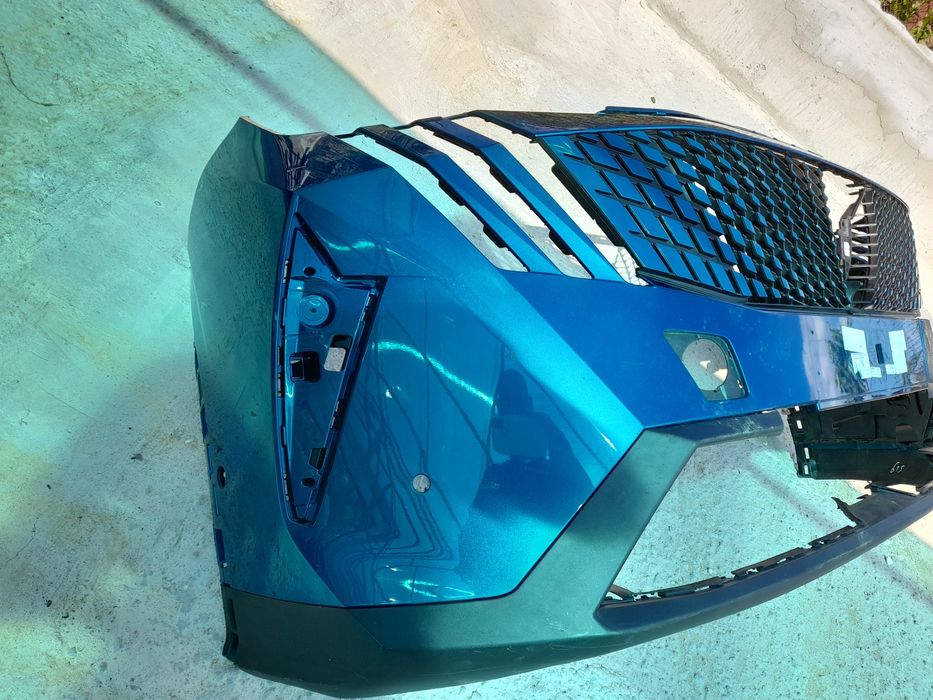 Броня грил решетка 2бр   пежо 3008 Е 2024г  Peugeot 3008 E
