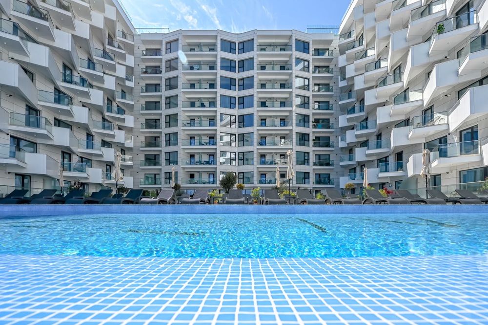 Cazare/Premium Constanța Alezzi Infinity regim hotelier